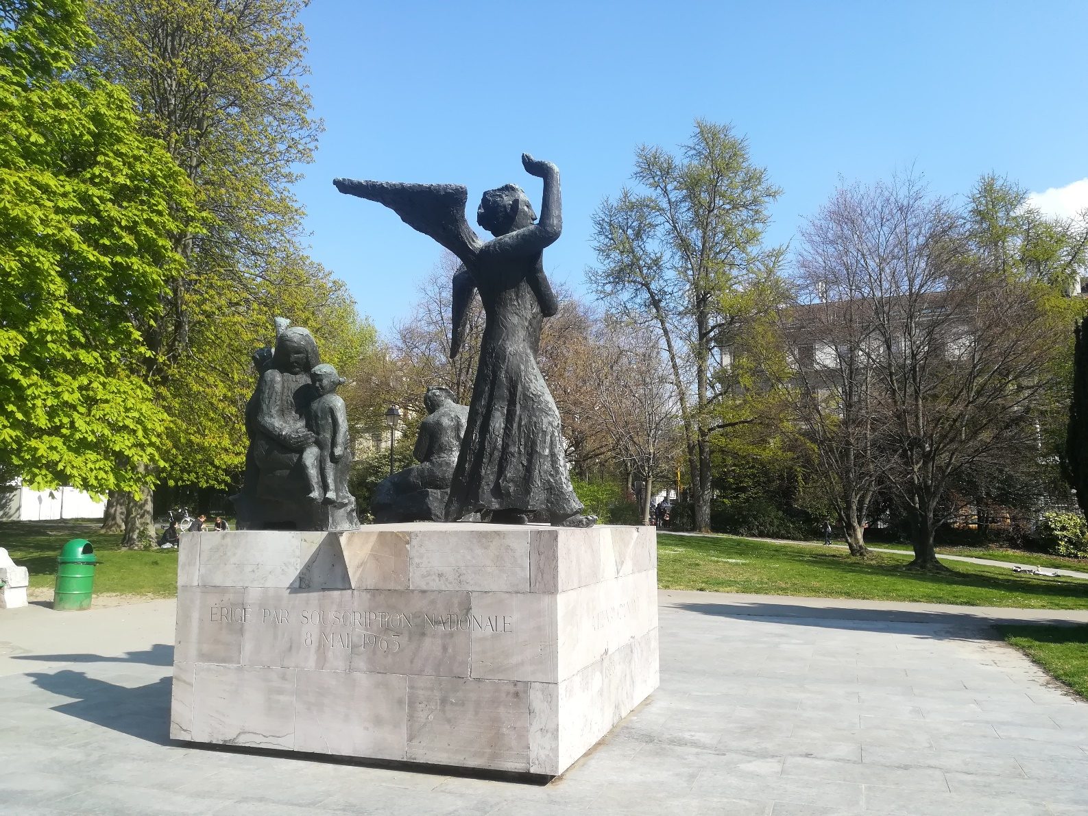 Jean Henry Dunant's monument, Geneva (by Paolo Manca) - 01.jpg